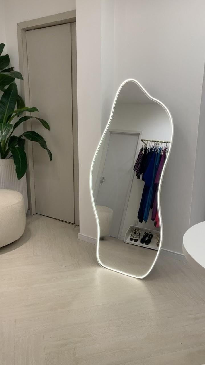 Luminora Mirror